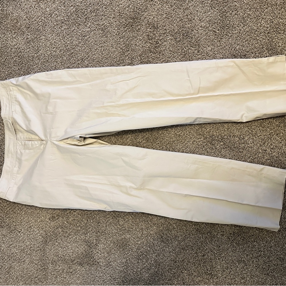 LOFT Cream Ankle Cropped Pants